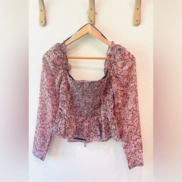 ASTR THE LABEL Toni Top in Black/Pink Floral Size XS - Picture 3 of 4